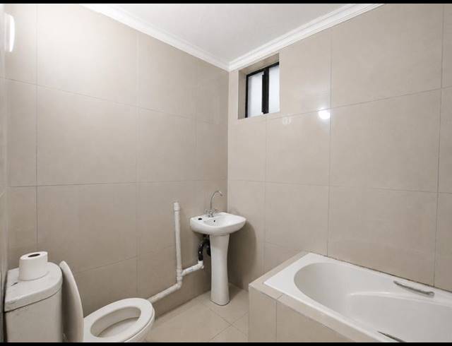 6 BEDROOM HOUSE FOR SALE IN MONTANA PARK